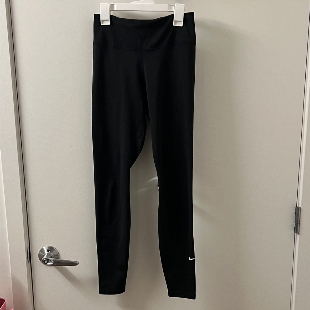 Nike Black High-Waisted Leggings